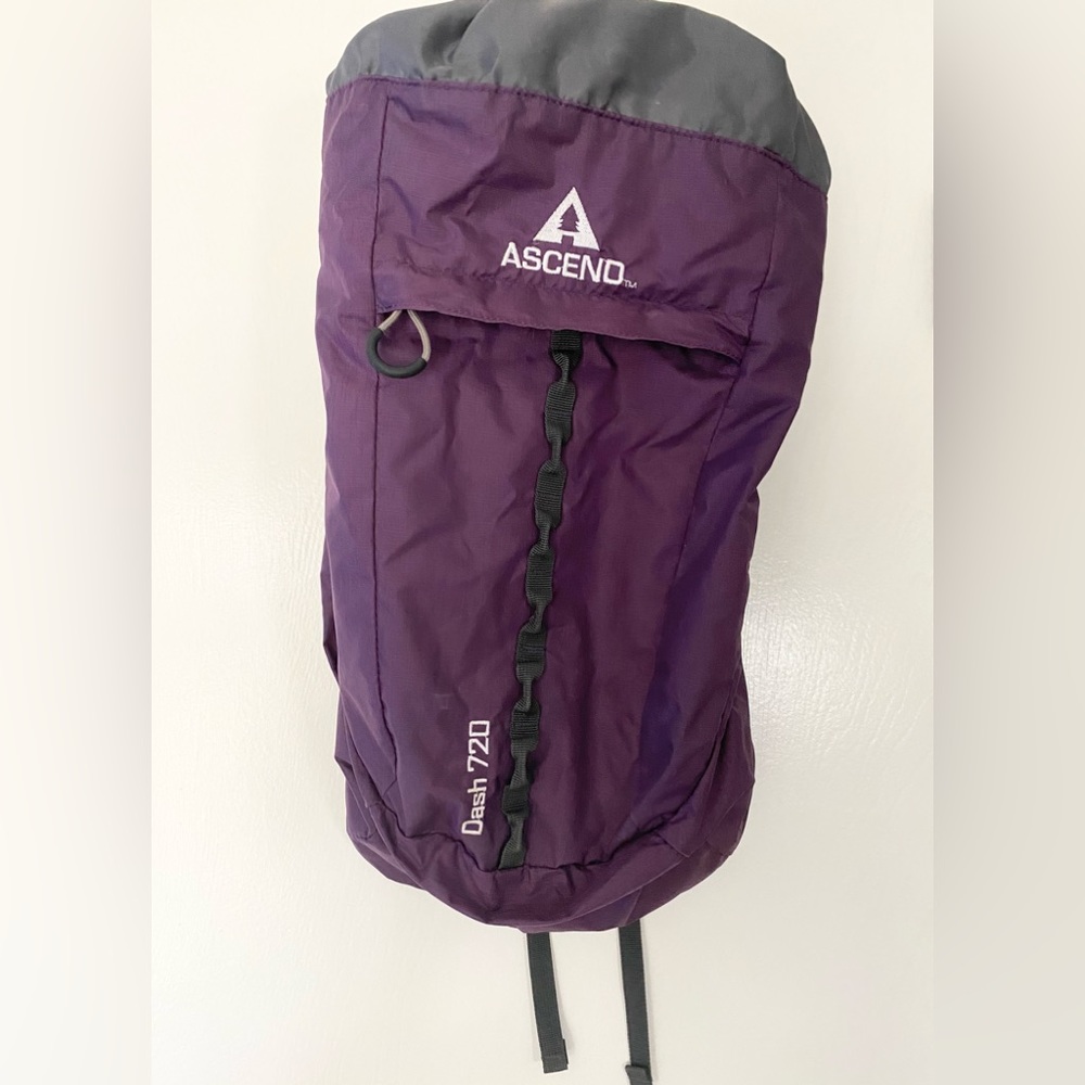 Ascend Dash 720 Lightweight Backpack - image 1